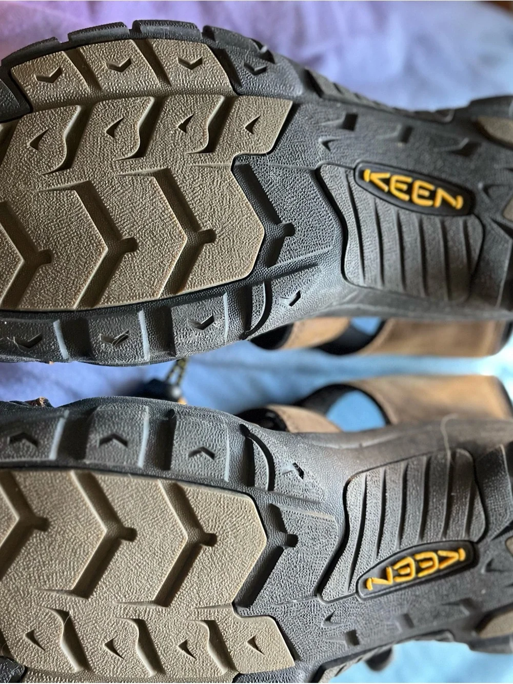 Keen Brown Closed-Toe Men’s Outdoor Sandals, wore once inside
